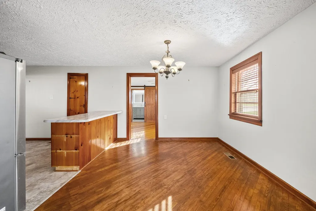 4540 Canton Pike Hopkinsville KY 42240