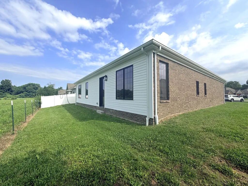 3228 Sandpiper Circle Paducah KY 42001