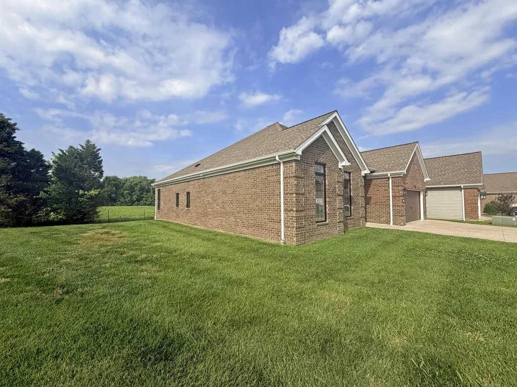 3228 Sandpiper Circle Paducah KY 42001