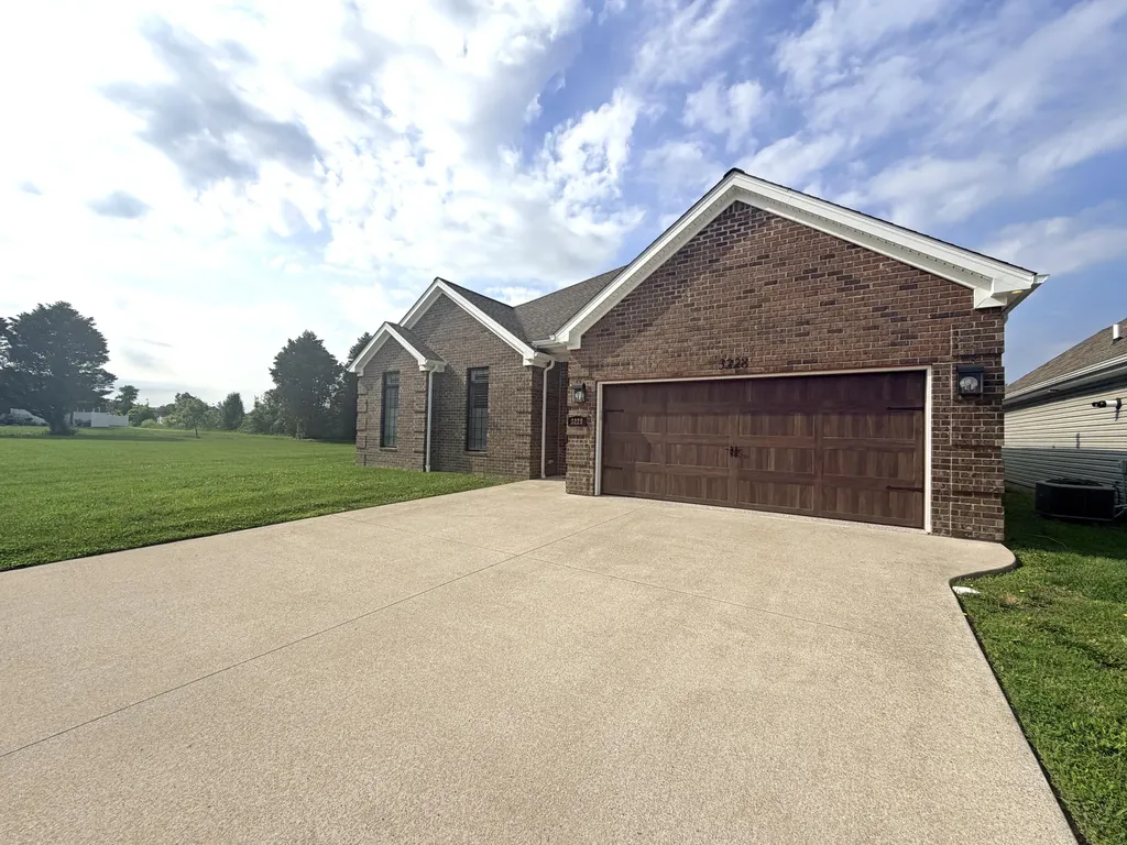 3228 Sandpiper Circle Paducah KY 42001
