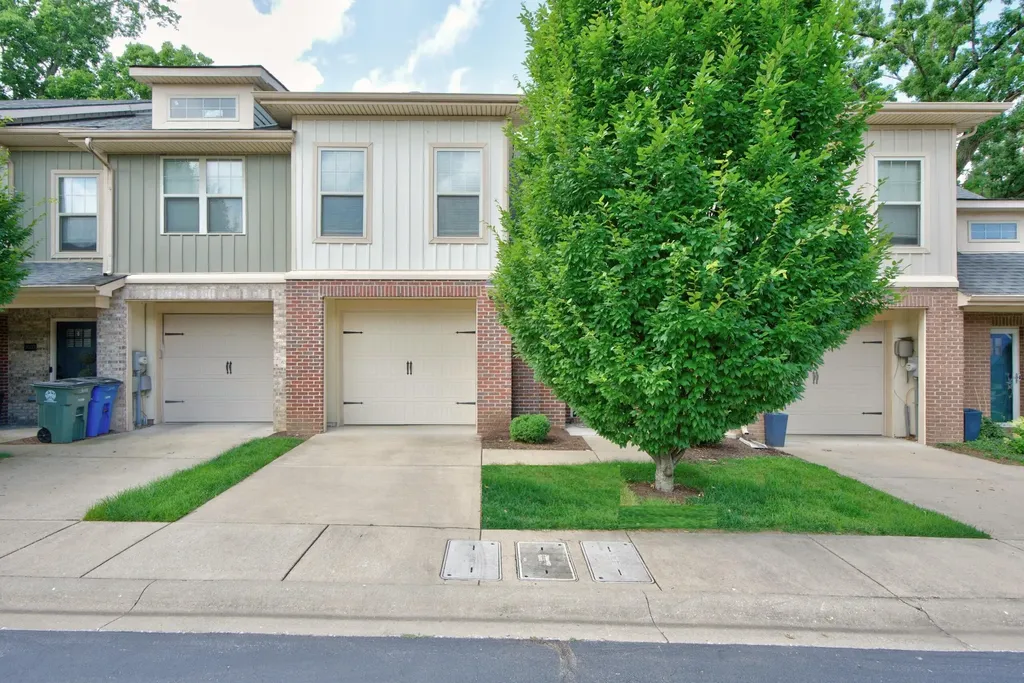 222 Midland Avenue Lexington KY 40508
