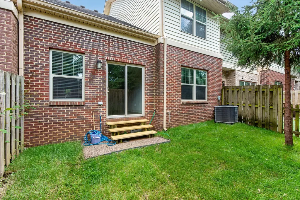 222 Midland Avenue Lexington KY 40508