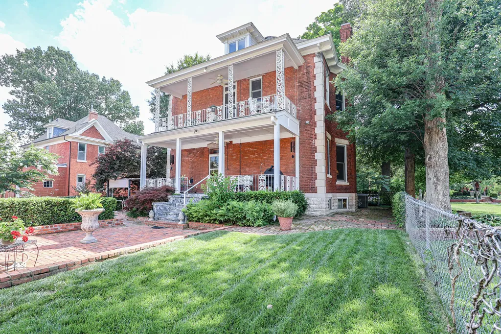 220 Fountain Avenue Paducah KY 42001