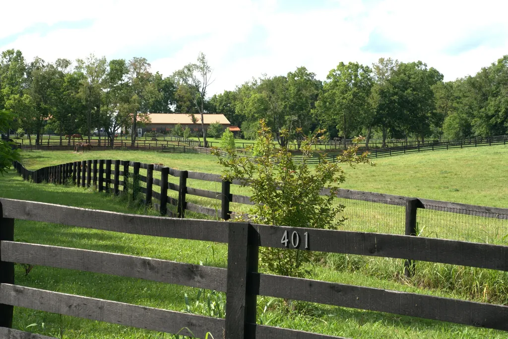 401 Cane Ridge Road Paris KY 40361