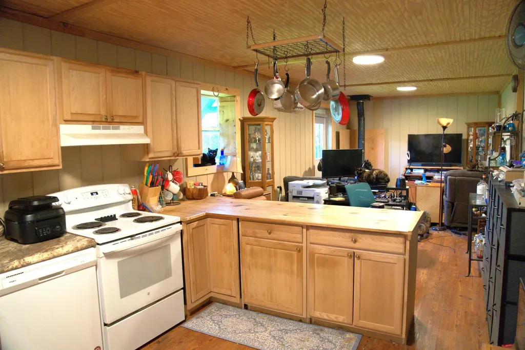 401 Cane Ridge Road Paris KY 40361