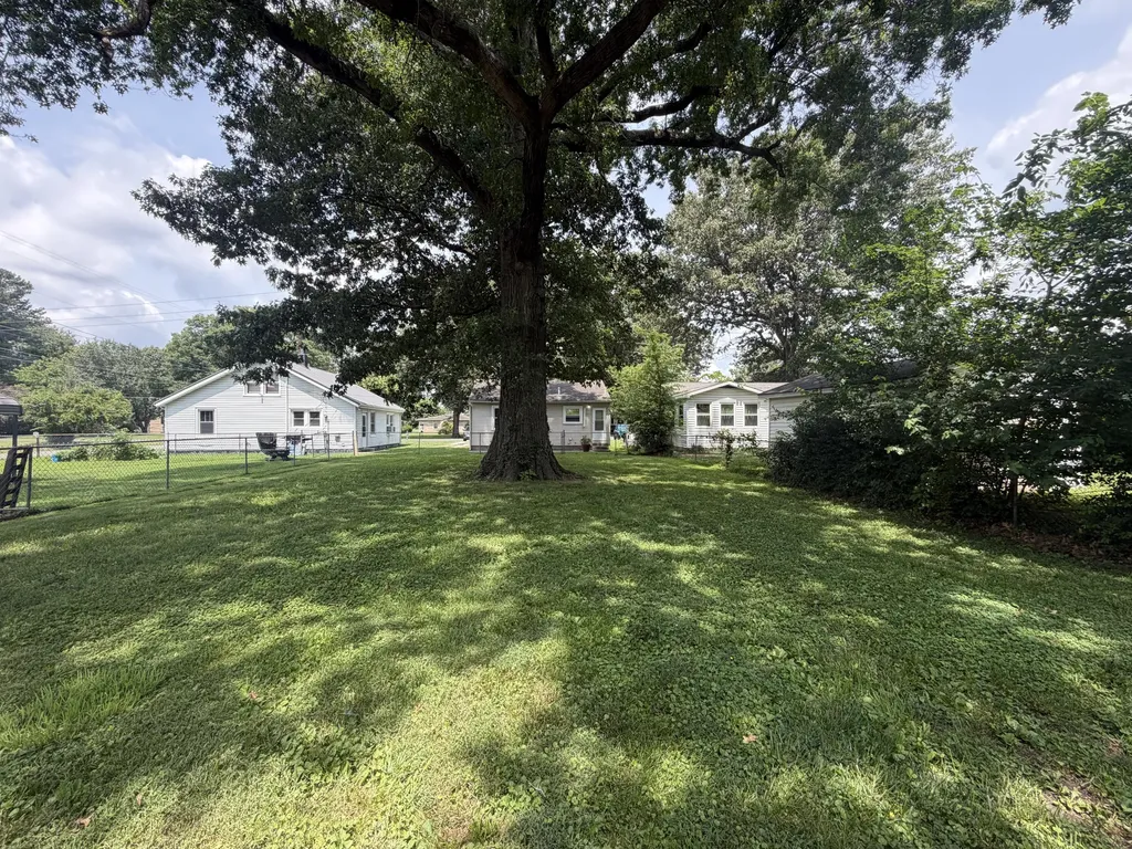 2632 Goodman Street Paducah KY 42003