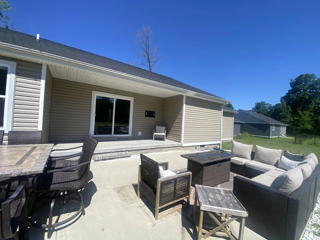 438 John Purdom Drive Almo KY 42020