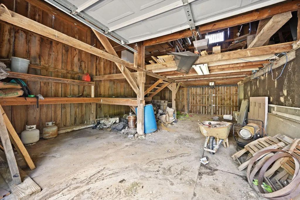 3156 Pinckard Pike Versailles KY 40383