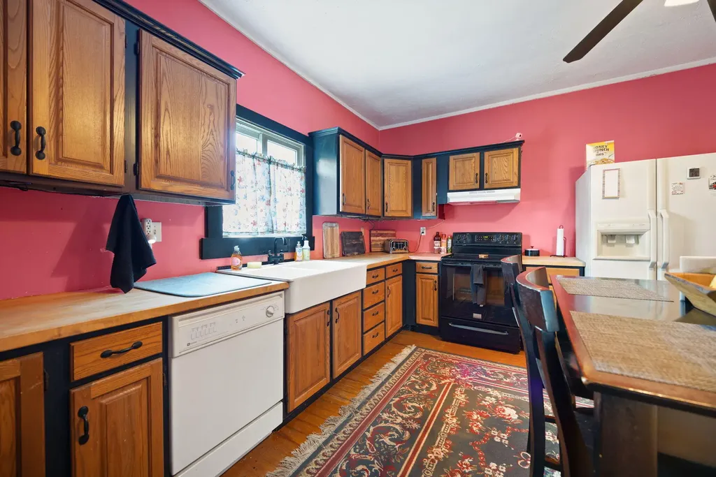 3156 Pinckard Pike Versailles KY 40383