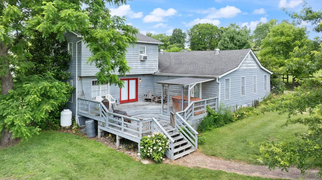 3156 Pinckard Pike Versailles KY 40383