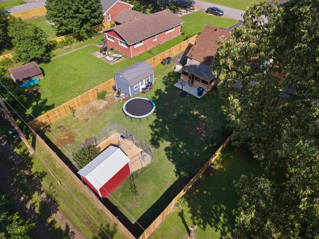 2420 Clay Street Paducah KY 42001