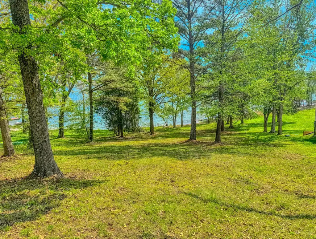 284 A Lakeshore Drive New Concord KY 42076