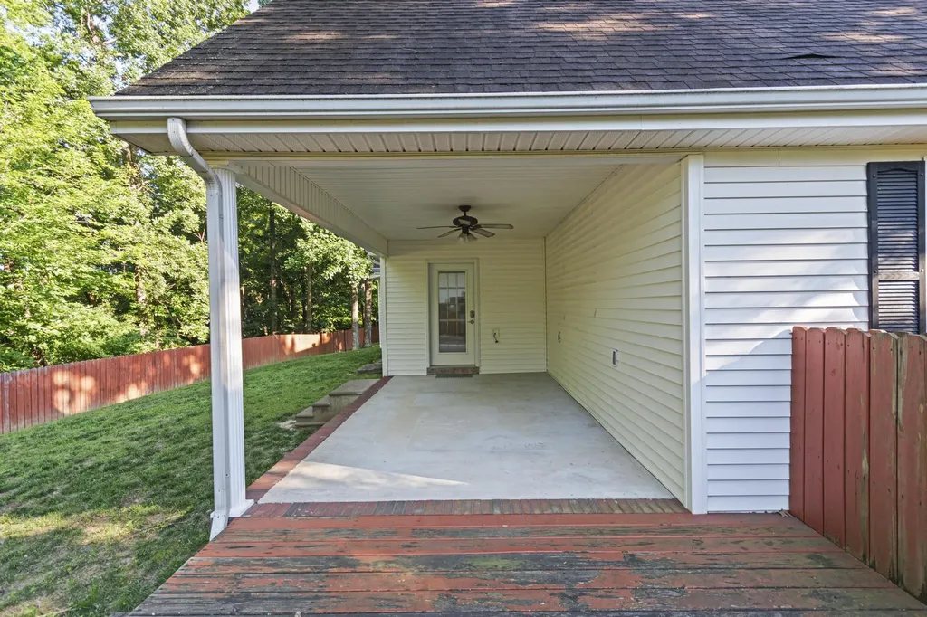 87 Deer Trace Road Benton KY 42025