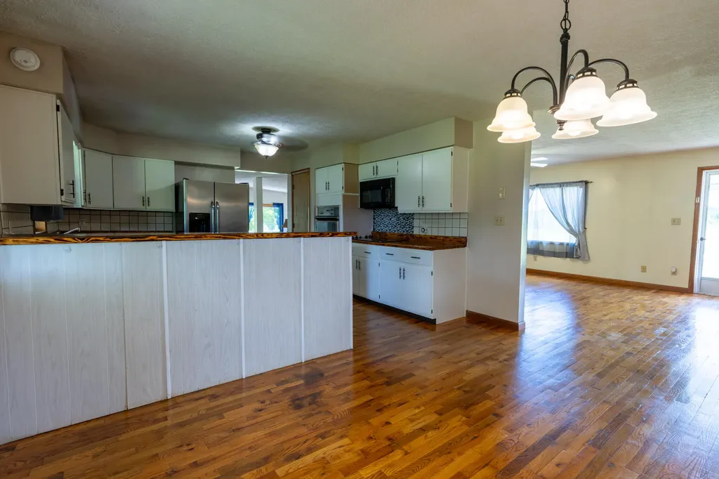1153 Old Mount Vernon Road Somerset KY 42503
