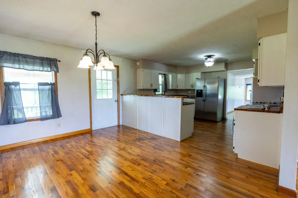 1153 Old Mount Vernon Road Somerset KY 42503