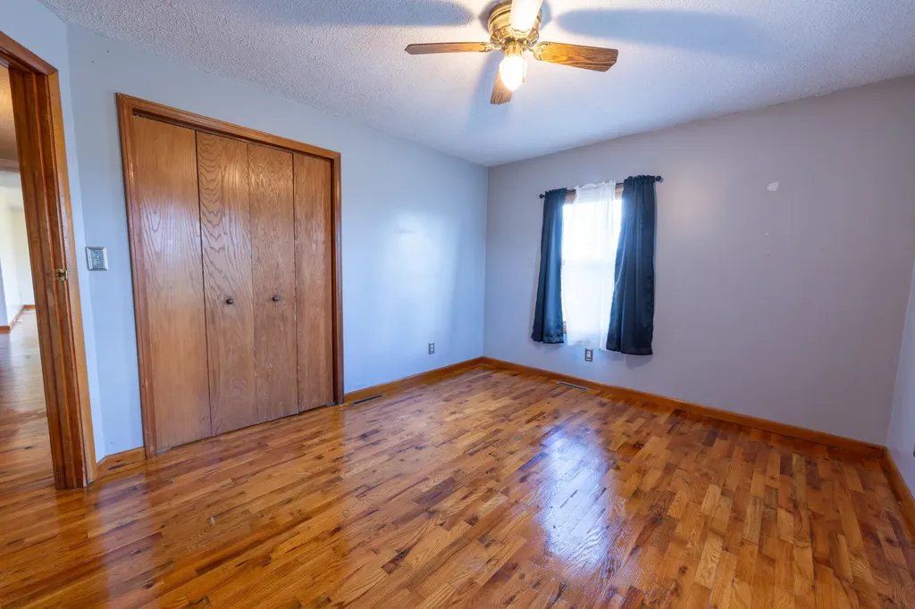 1153 Old Mount Vernon Road Somerset KY 42503