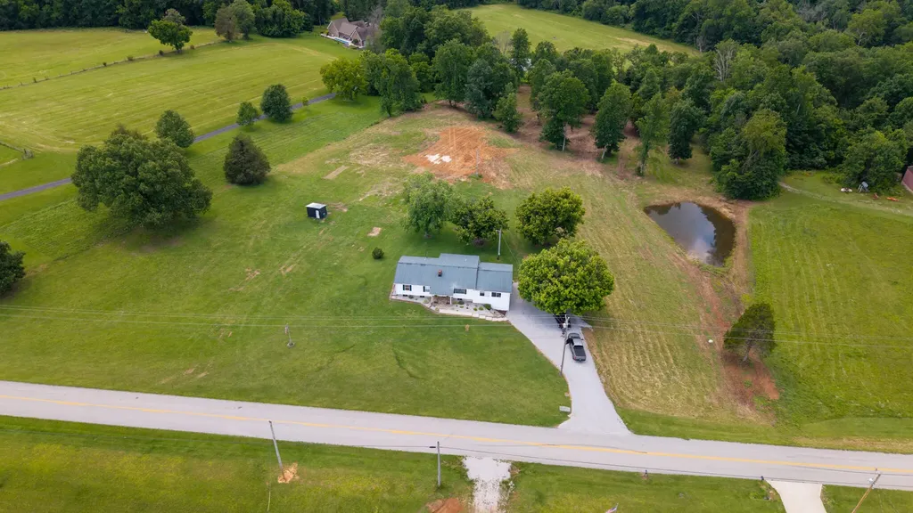 1153 Old Mount Vernon Road Somerset KY 42503