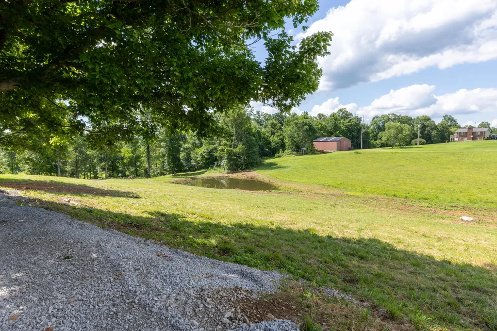 1153 Old Mount Vernon Road Somerset KY 42503