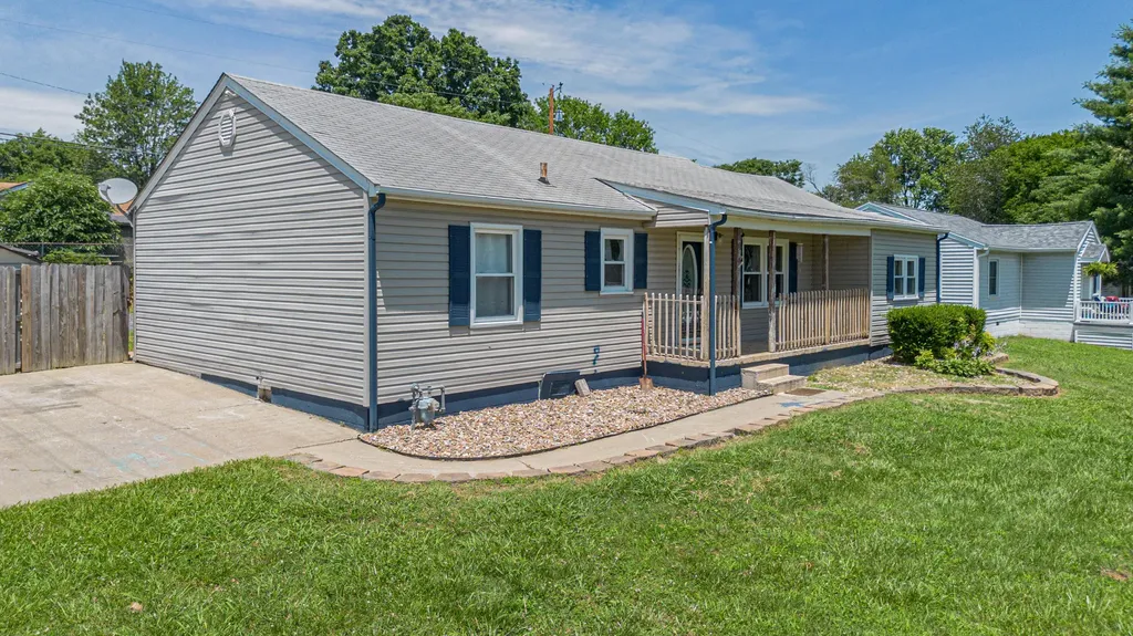 737 6th Avenue Calvert City KY 42029