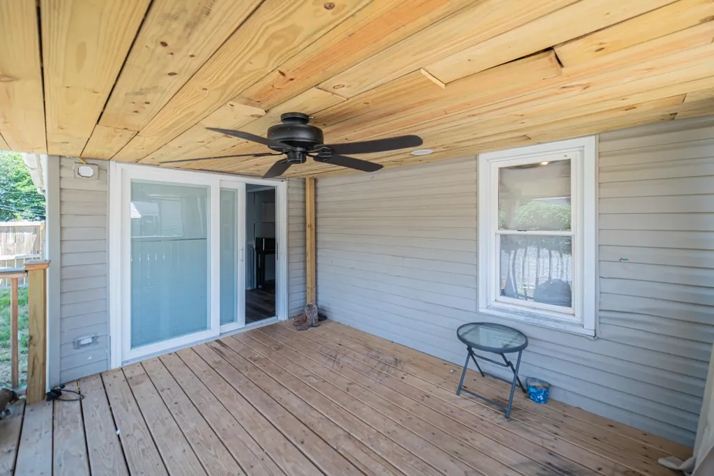 737 6th Avenue Calvert City KY 42029