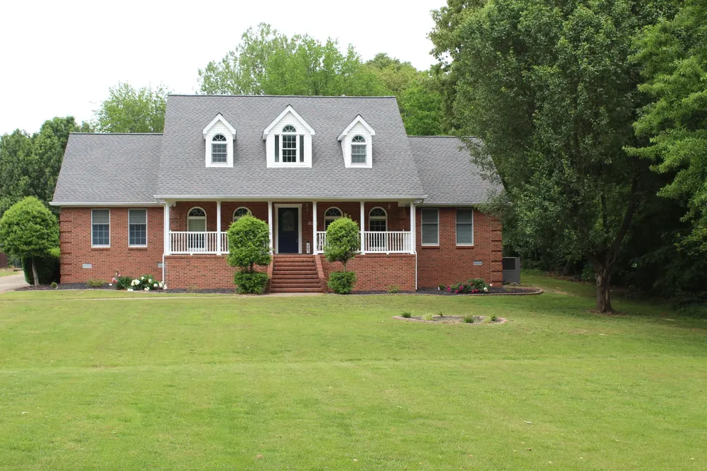 245 Braddie Cove Paducah KY 42001