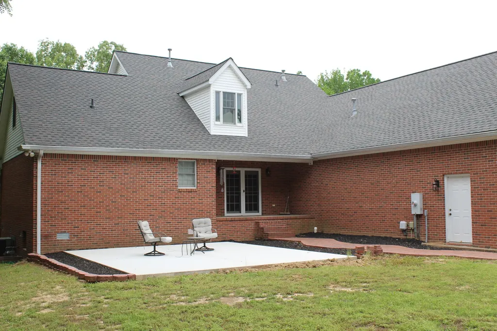 245 Braddie Cove Paducah KY 42001