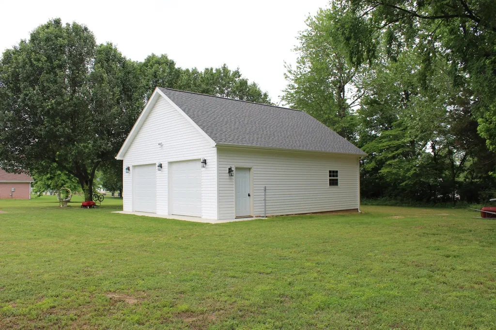 245 Braddie Cove Paducah KY 42001