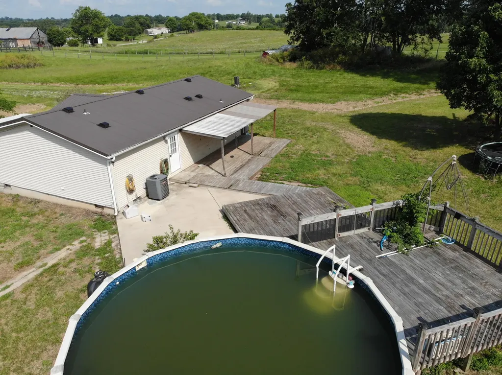 1330 Robinson Road Cynthiana KY 41031