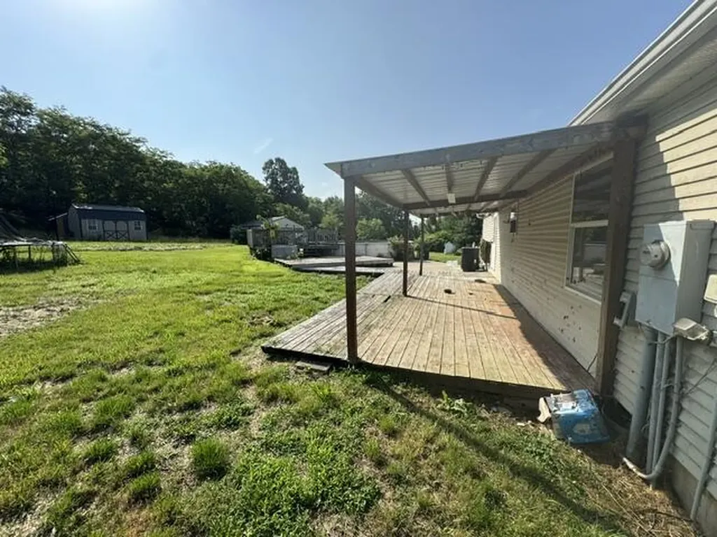 1330 Robinson Road Cynthiana KY 41031