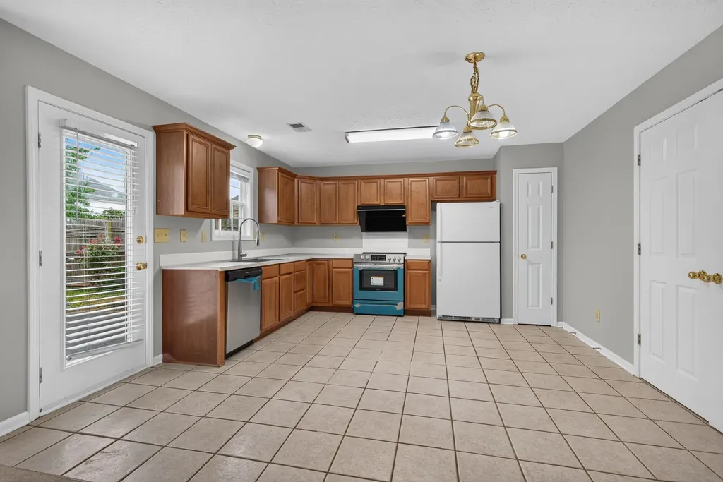 544 Hadlow Street Lexington KY 40503