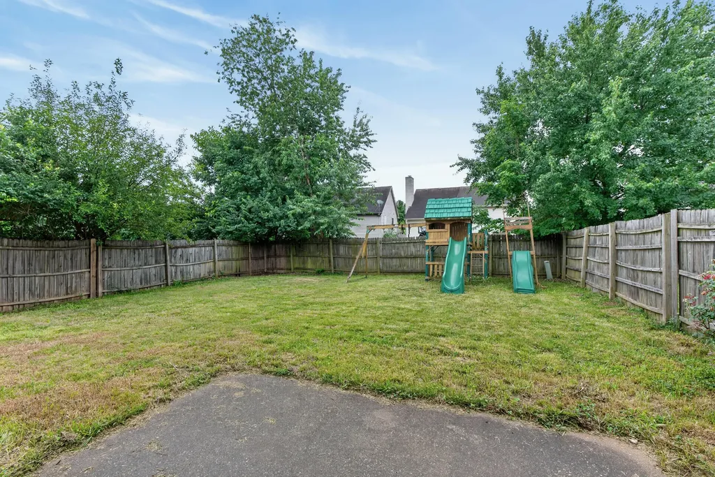 544 Hadlow Street Lexington KY 40503