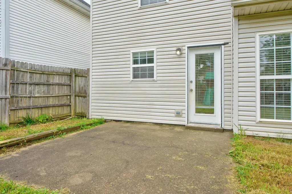 544 Hadlow Street Lexington KY 40503