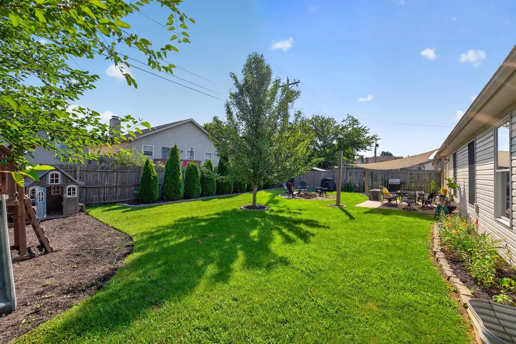 913 Pinoak Drive Nicholasville KY 40356