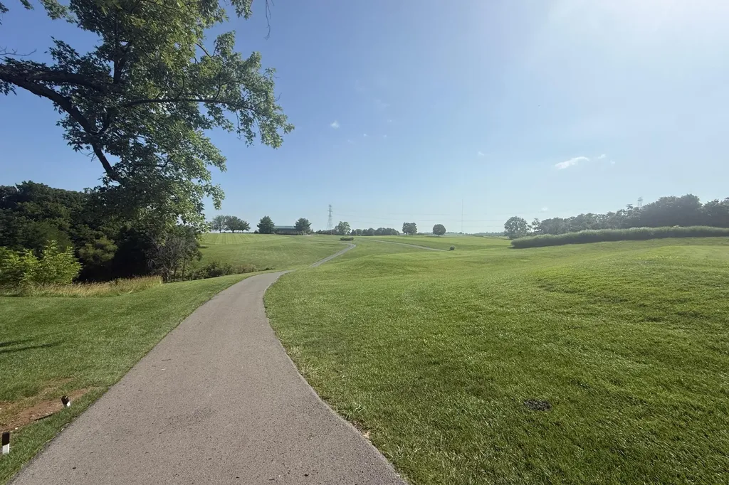 387 Donmar Drive Lancaster KY 40444