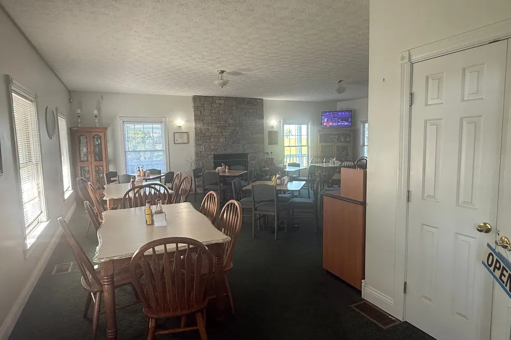 387 Donmar Drive Lancaster KY 40444