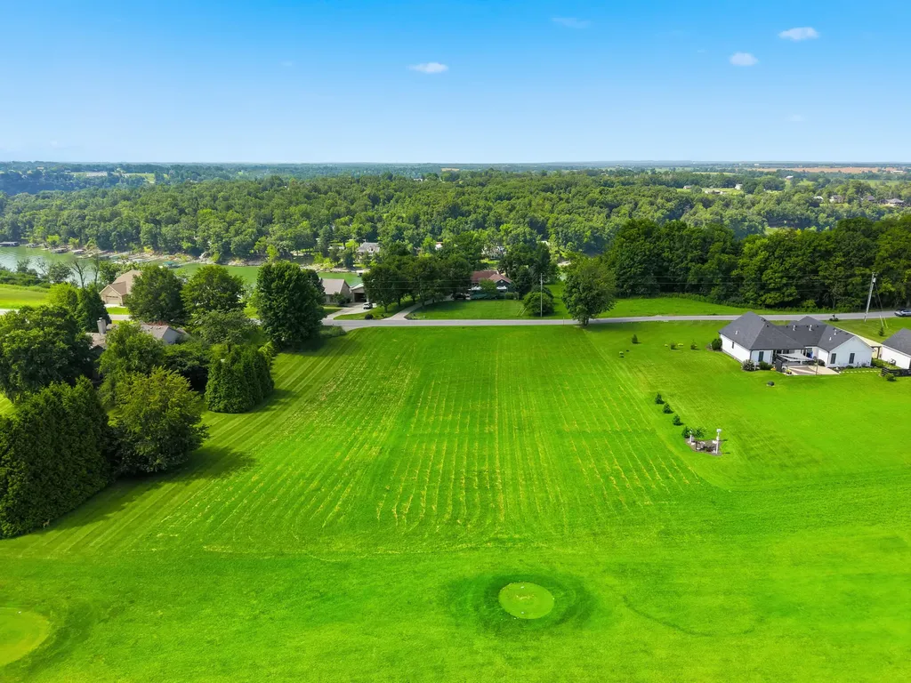 387 Donmar Drive Lancaster KY 40444