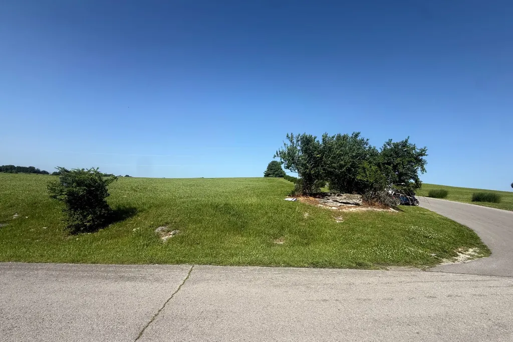387 Donmar Drive Lancaster KY 40444