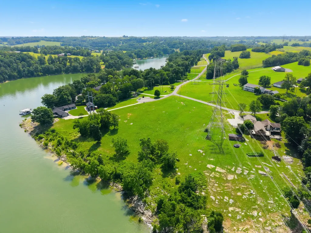 387 Donmar Drive Lancaster KY 40444