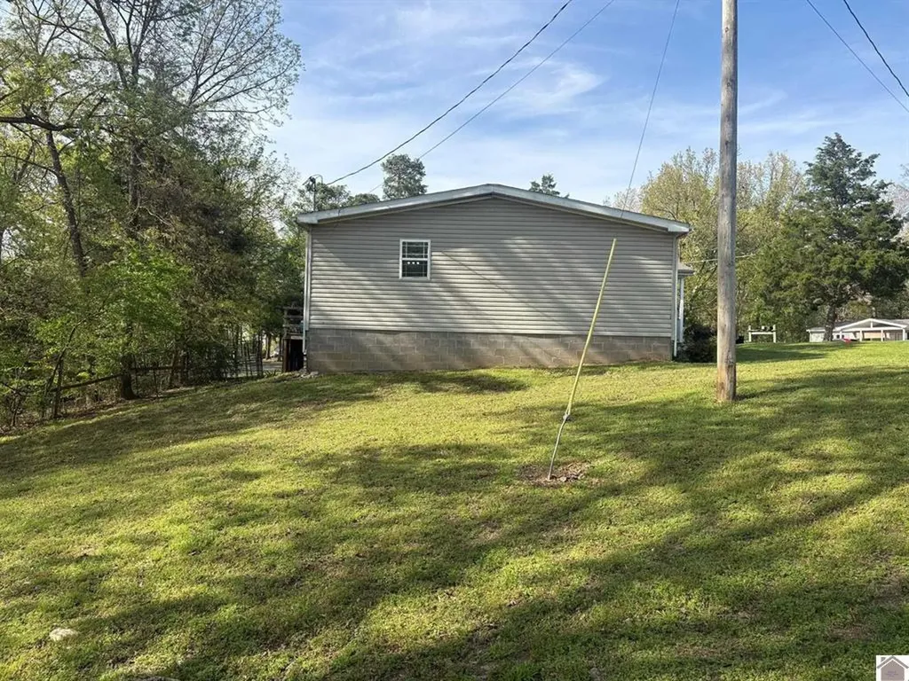 243 Washburn Road Benton KY 42025