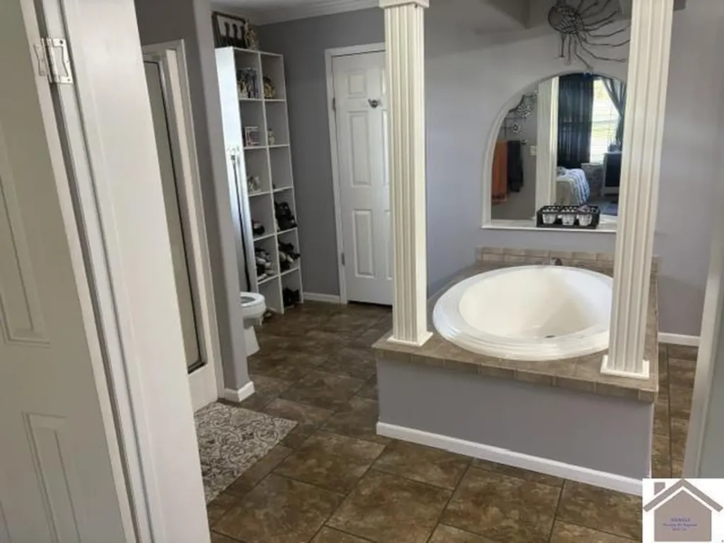 243 Washburn Road Benton KY 42025