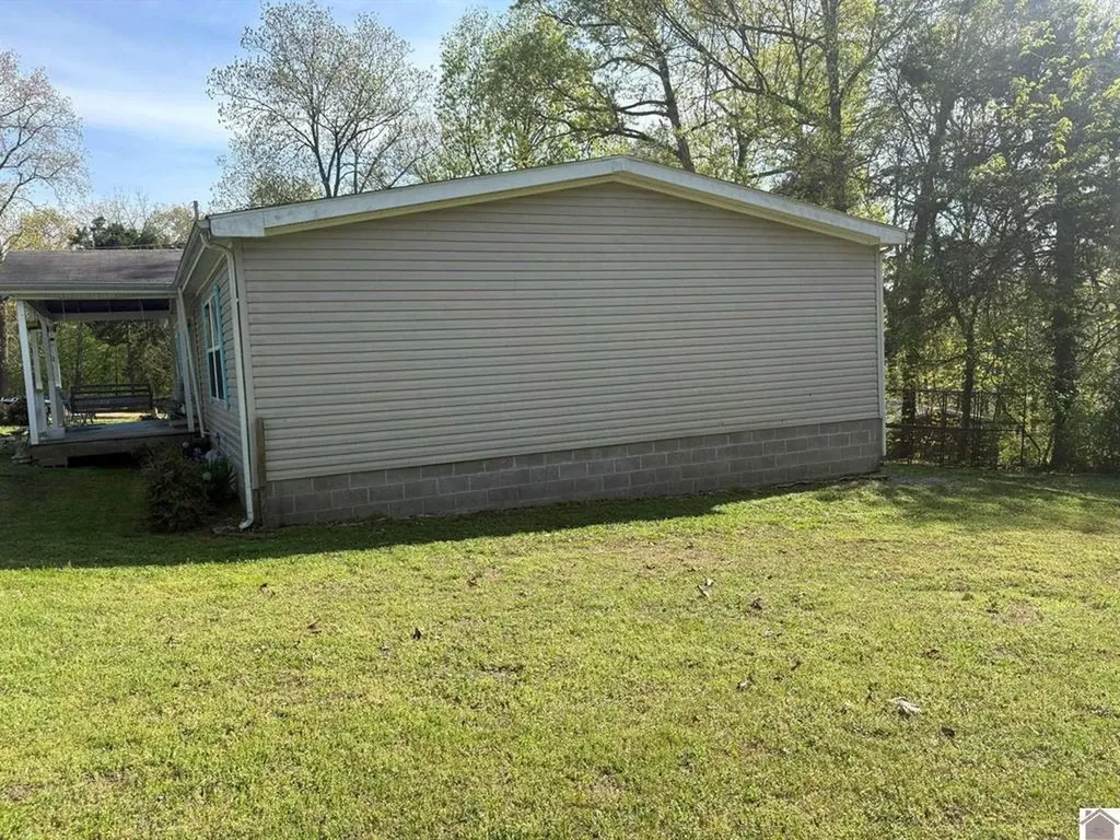 243 Washburn Road Benton KY 42025