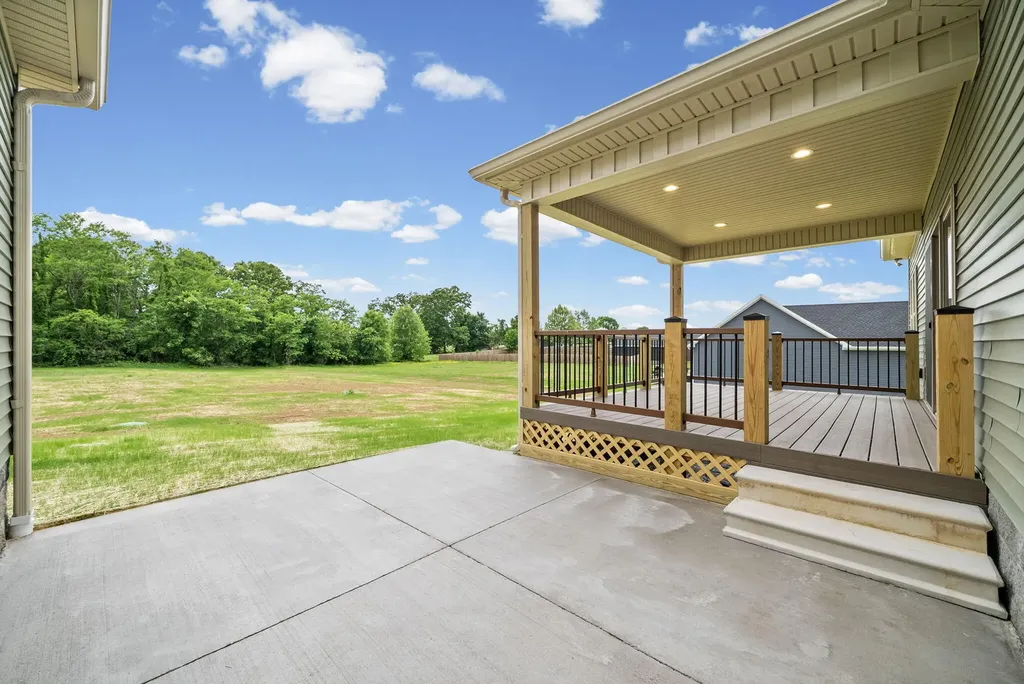 445 N 445 N Ridge Dr Drive Hopkinsville KY 42240
