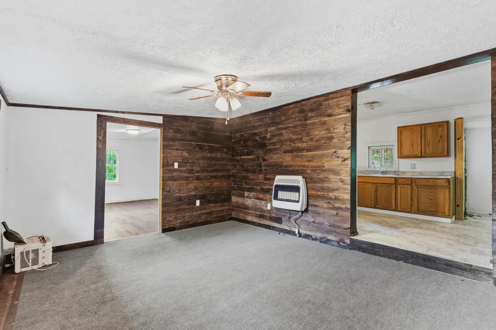 287 Dustin Road Kuttawa KY 42055