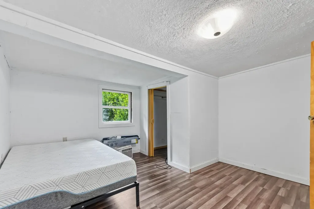 287 Dustin Road Kuttawa KY 42055