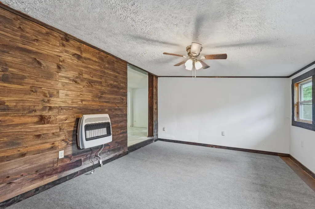 287 Dustin Road Kuttawa KY 42055