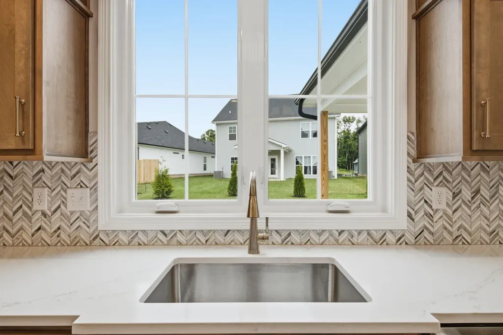 4109 Meadowlark Road Lexington KY 40509