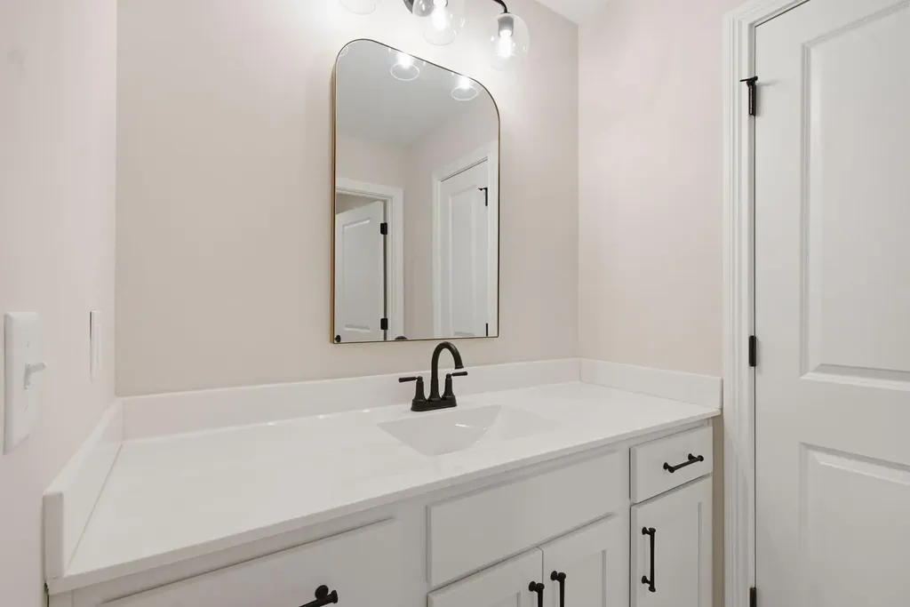 4109 Meadowlark Road Lexington KY 40509