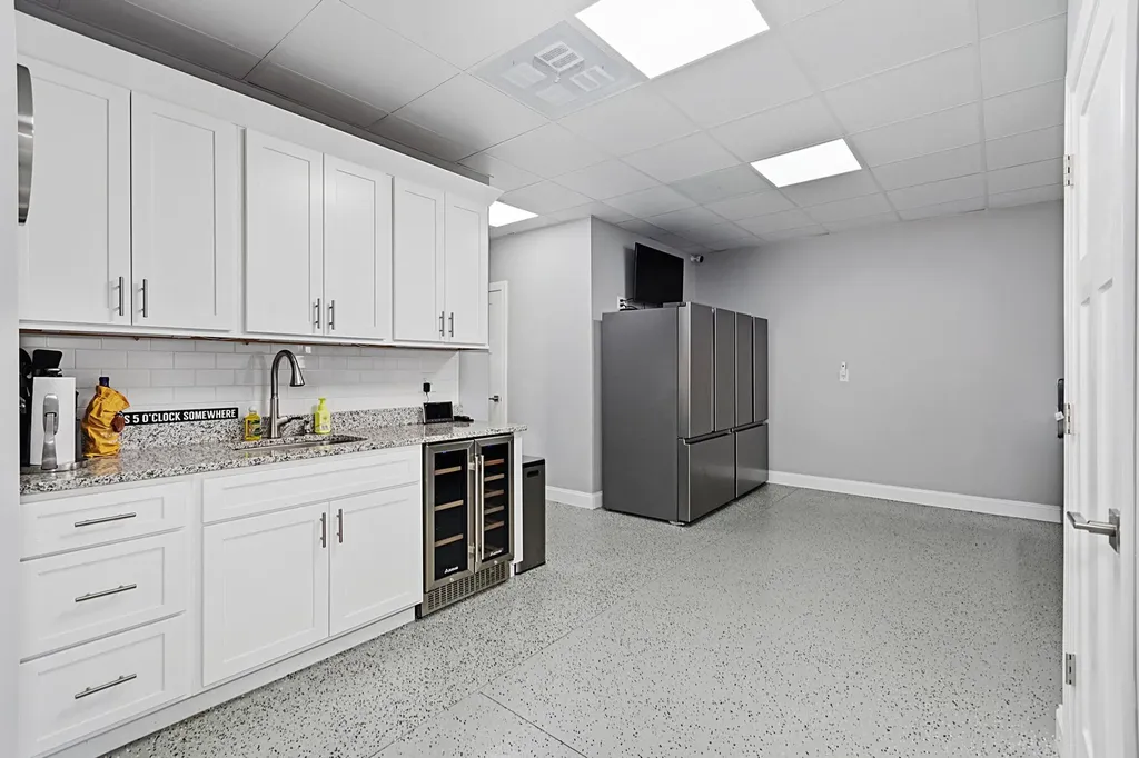 369 Sherwood Drive Gilbertsville KY 42044