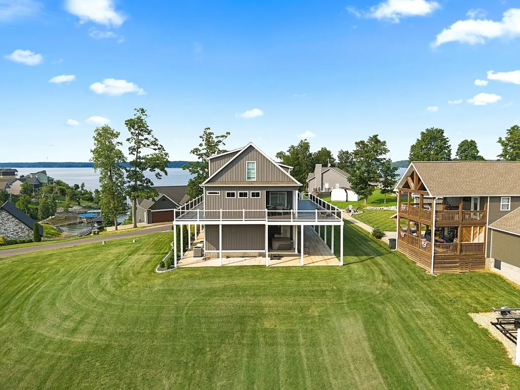 369 Sherwood Drive Gilbertsville KY 42044