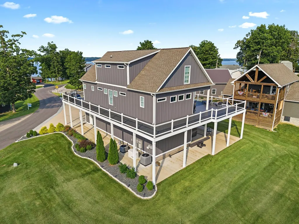 369 Sherwood Drive Gilbertsville KY 42044